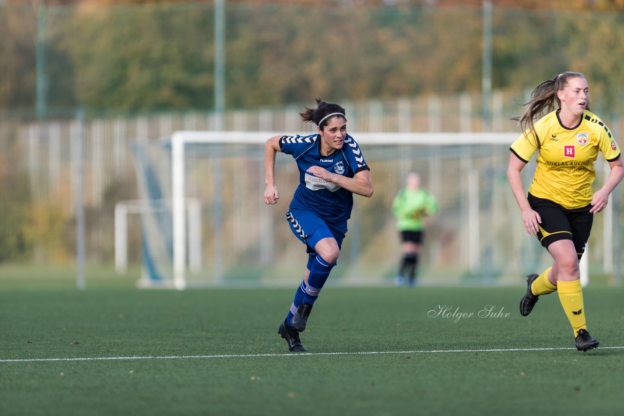 Bild 82 - F SSC Hagen Ahrensburg - SV Frisia 03 Risum-Lindholm : Ergebnis: 2:0